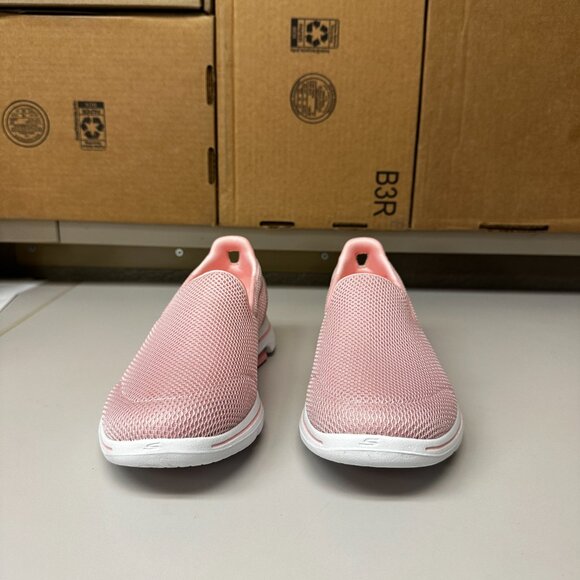 Sketchers slip on shoe - pink - size 8 - Picture 2 of 6